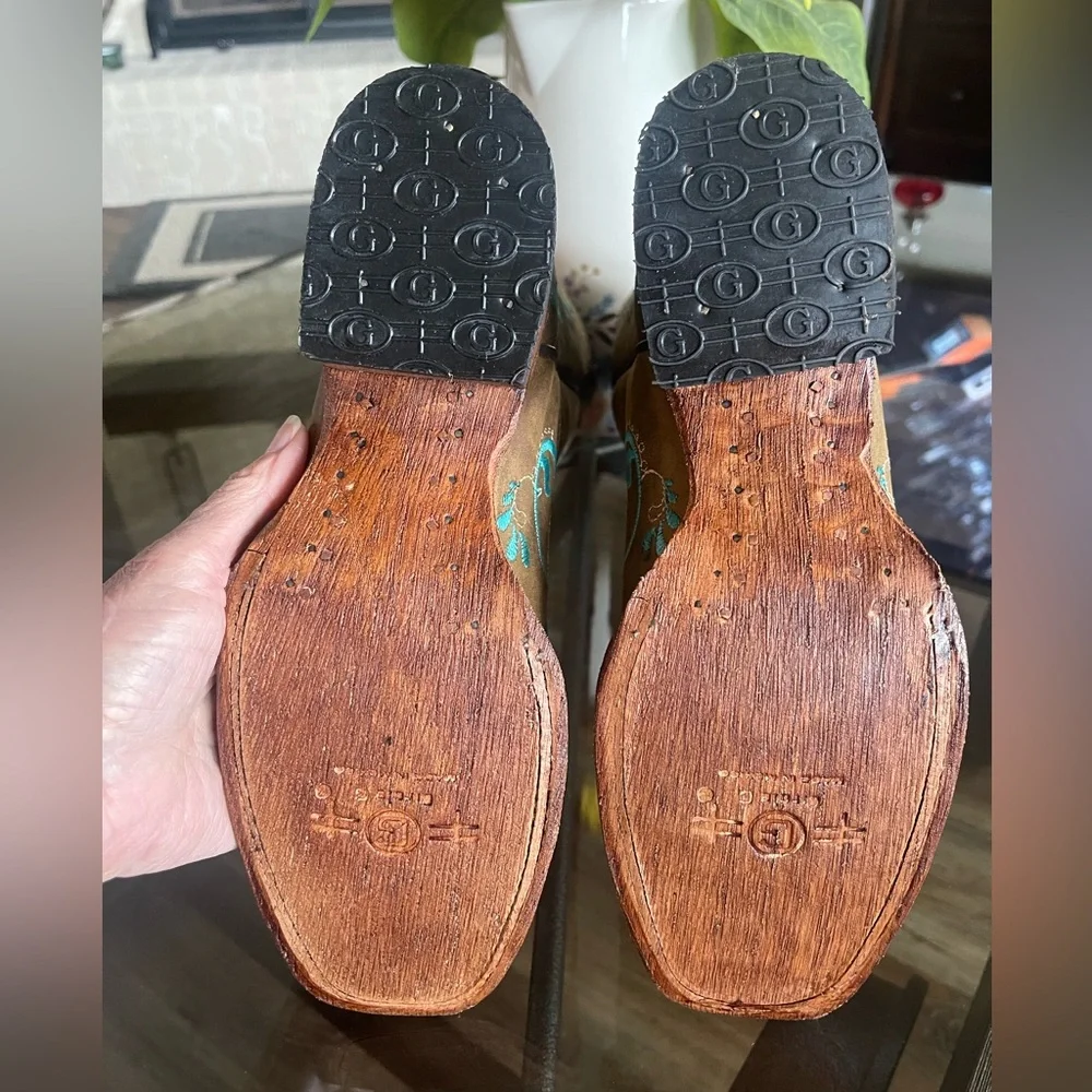 Ladies Circle G Western Boots. NWOT. In original box, and never worn. - Picture 3 of 12